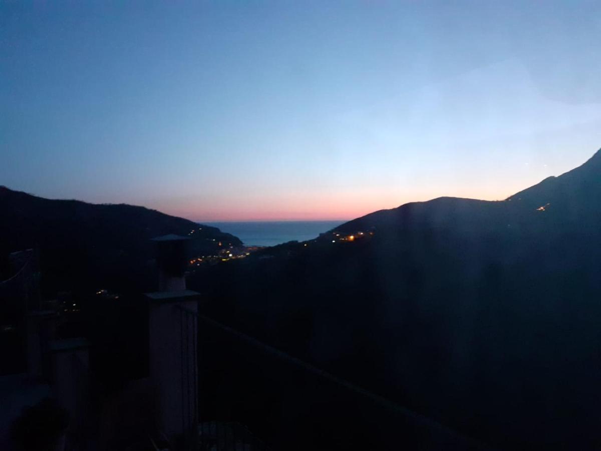 Vignana Con Terrazzo Lägenhet Levanto Exteriör bild